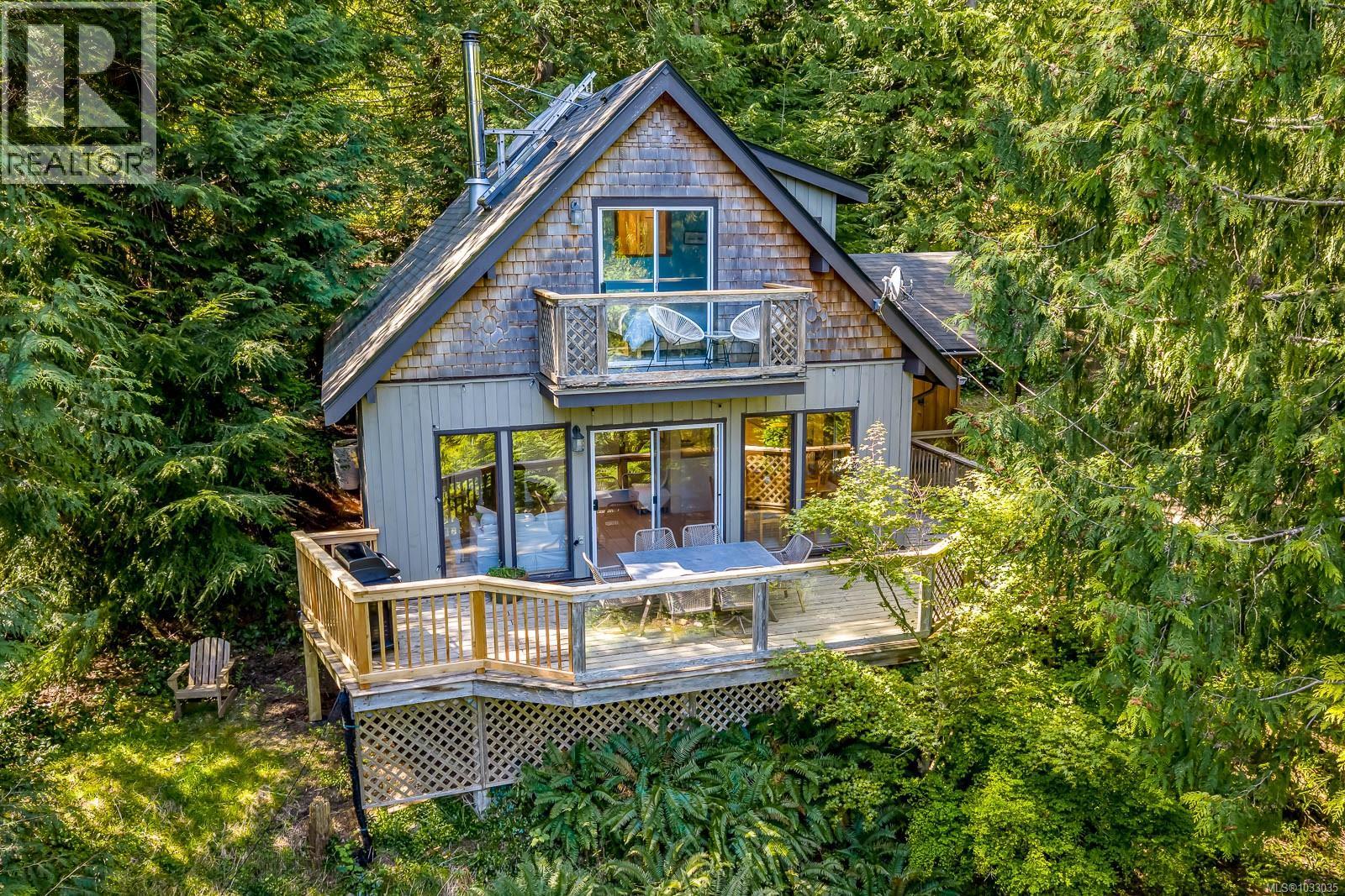 833 Austin Dr, Cortes Island, British Columbia