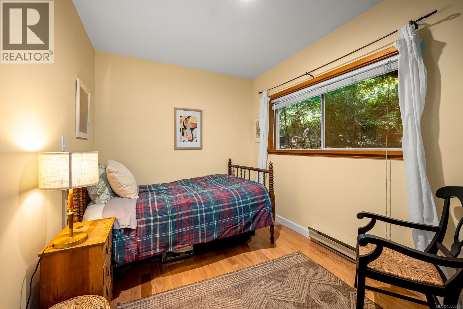 833 Austin Dr, Cortes Island, British Columbia  V0P 1K0 - Photo 12 - 1033035