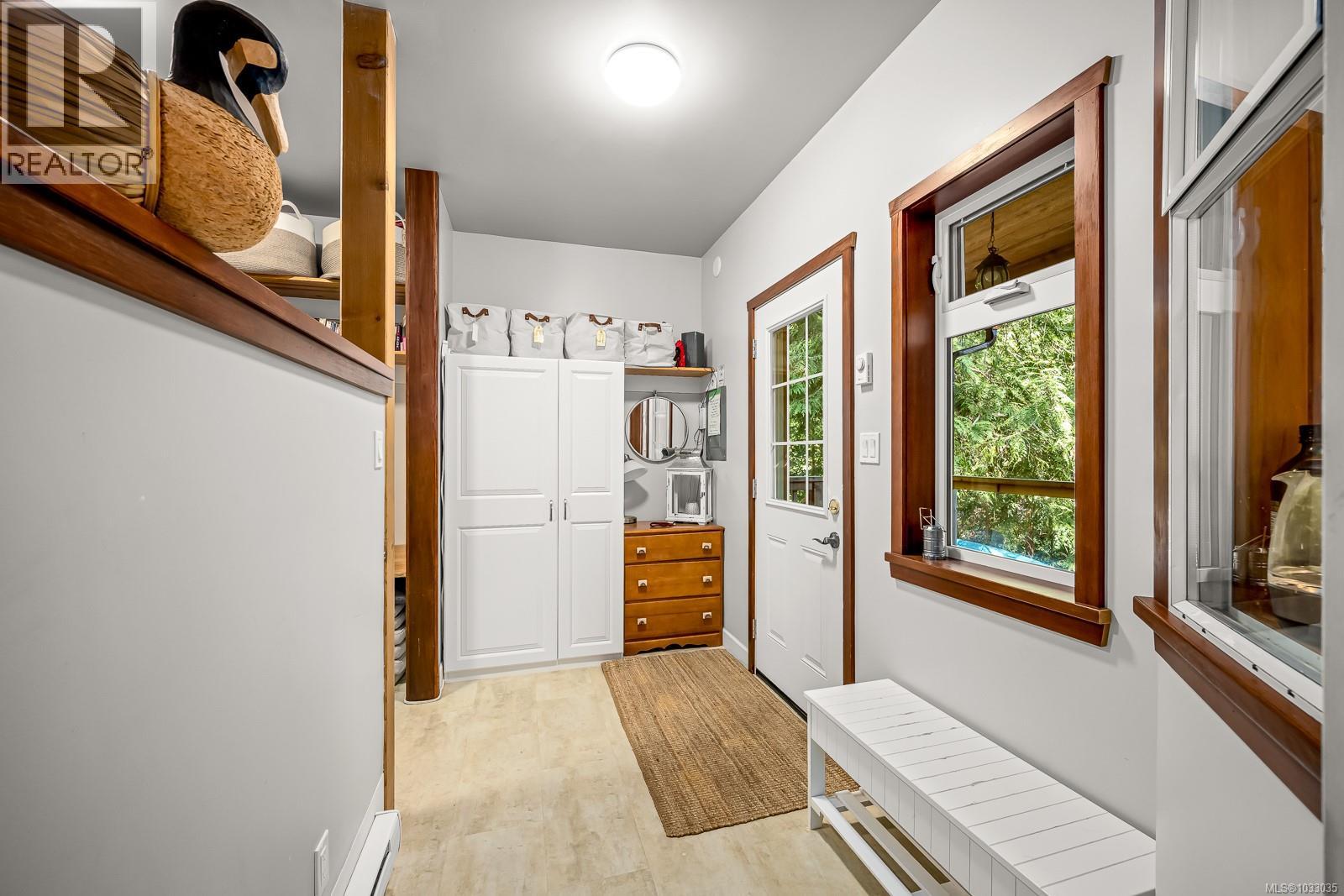 833 Austin Dr, Cortes Island, British Columbia  V0P 1K0 - Photo 15 - 1033035