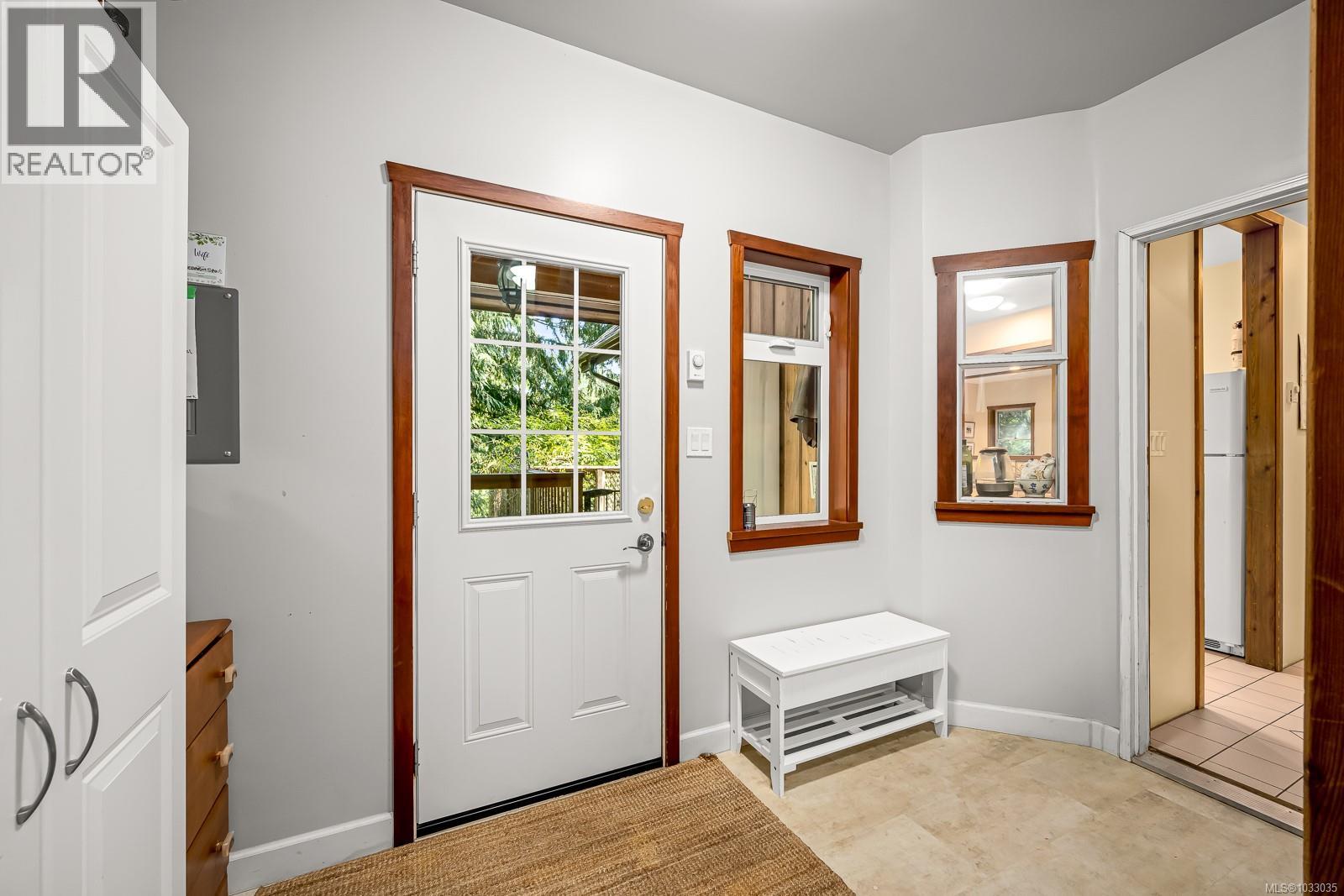 833 Austin Dr, Cortes Island, British Columbia  V0P 1K0 - Photo 16 - 1033035