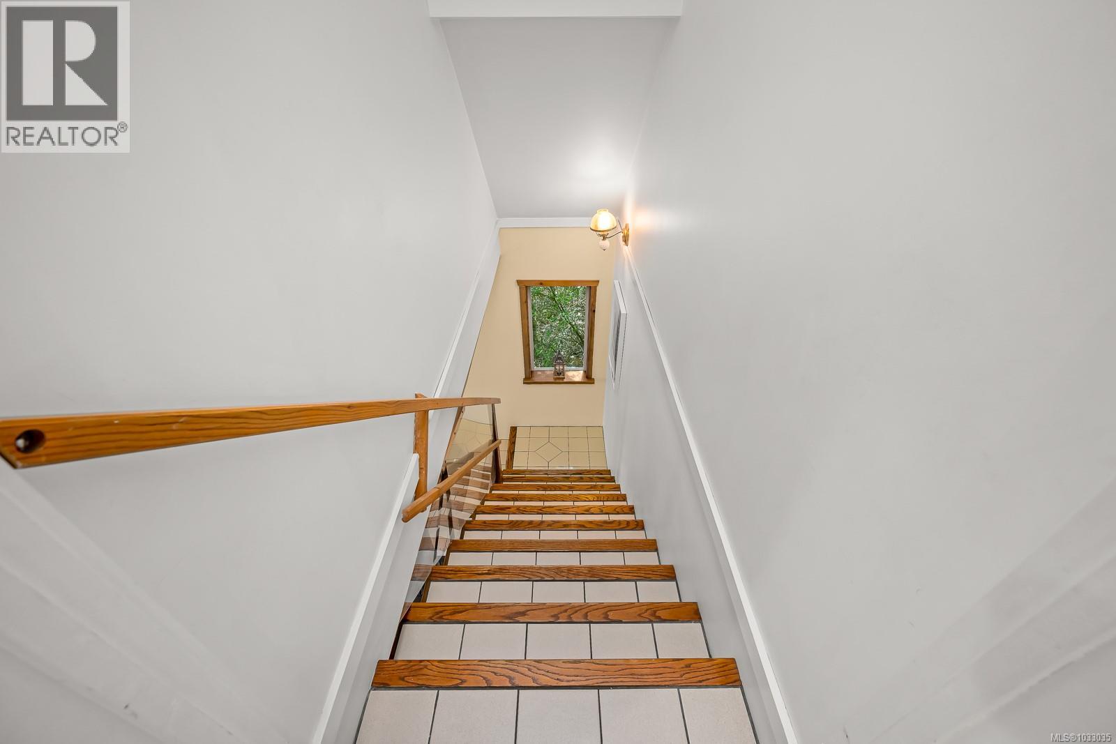 833 Austin Dr, Cortes Island, British Columbia  V0P 1K0 - Photo 18 - 1033035