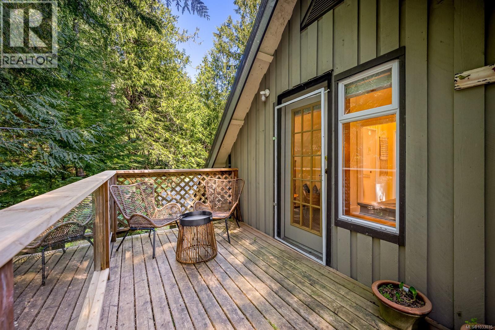 833 Austin Dr, Cortes Island, British Columbia  V0P 1K0 - Photo 26 - 1033035