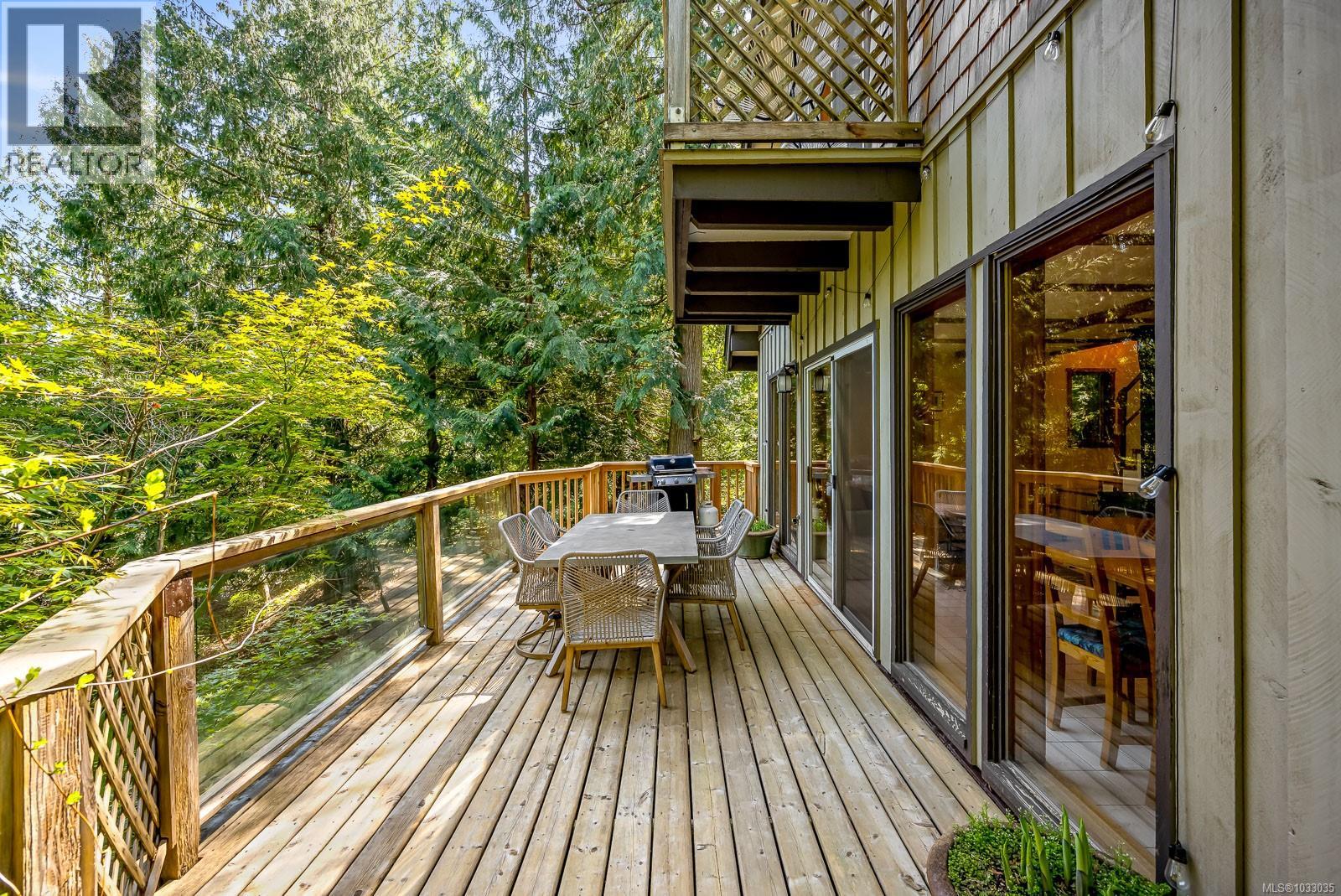 833 Austin Dr, Cortes Island, British Columbia  V0P 1K0 - Photo 27 - 1033035