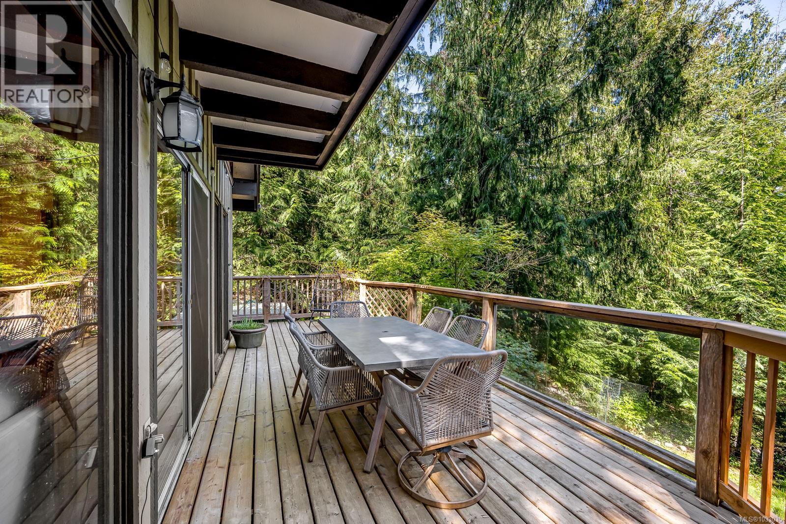 833 Austin Dr, Cortes Island, British Columbia  V0P 1K0 - Photo 31 - 1033035