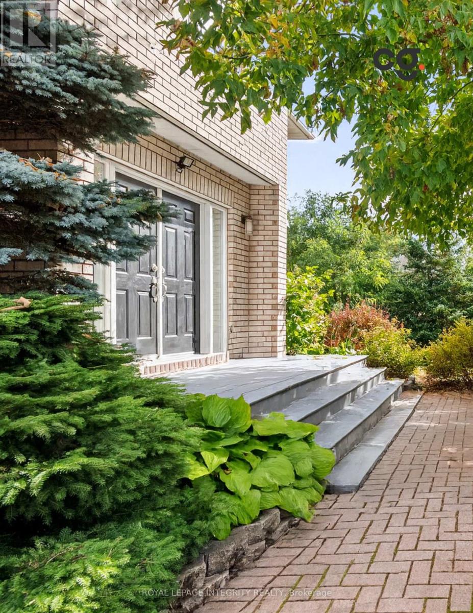 6 Marchbrook Circle, Ottawa, Ontario  K2W 1A1 - Photo 5 - X13003380