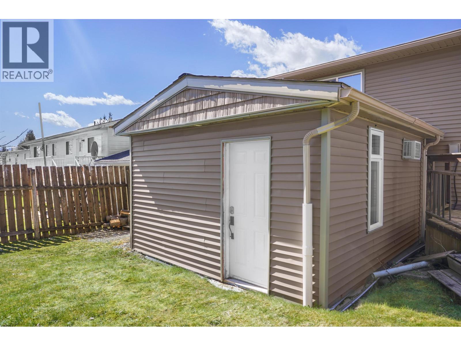 76 Carlson Street, Kitimat, British Columbia  V8C 1B1 - Photo 6 - R3115593