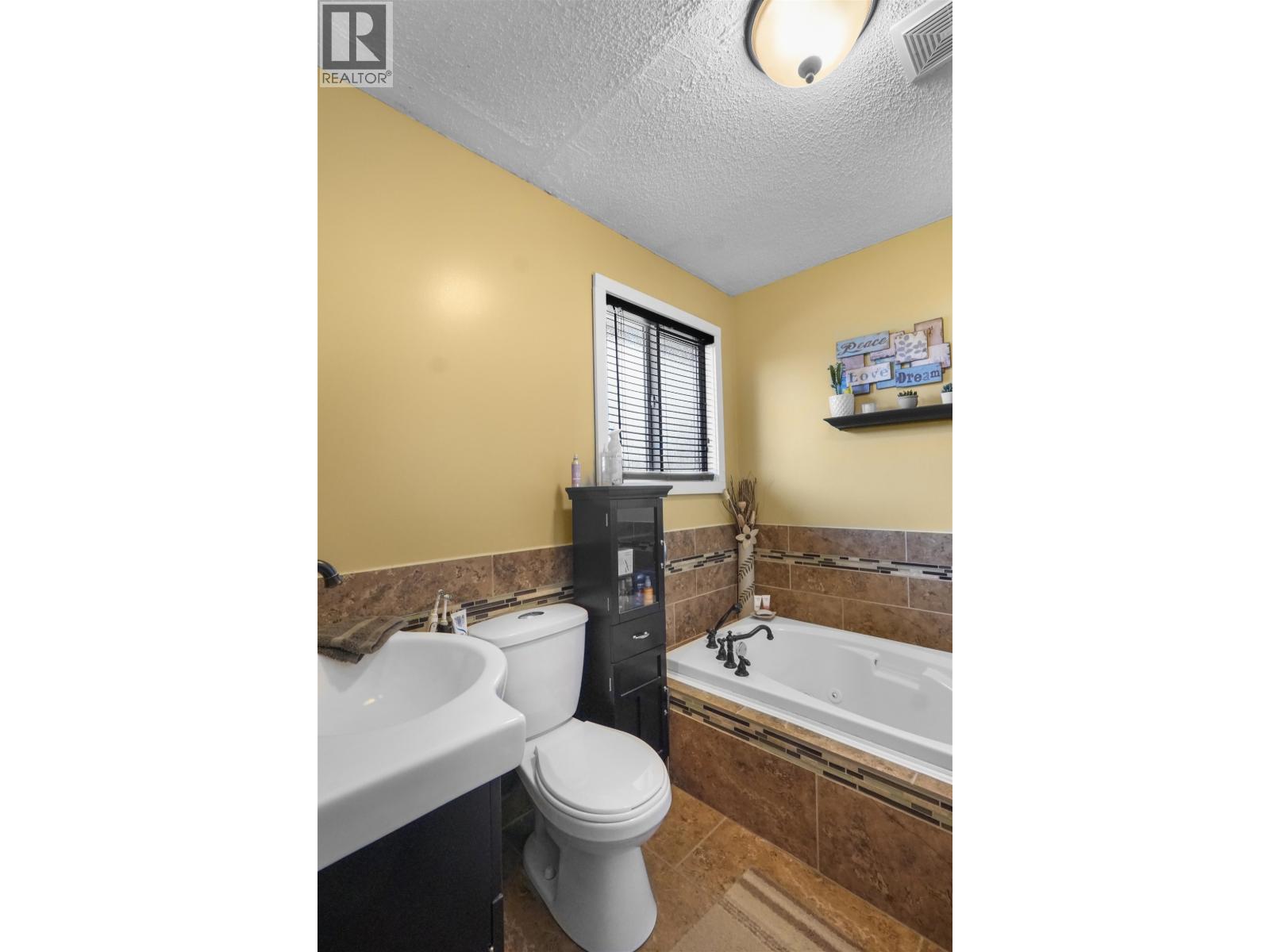 76 Carlson Street, Kitimat, British Columbia  V8C 1B1 - Photo 26 - R3115593