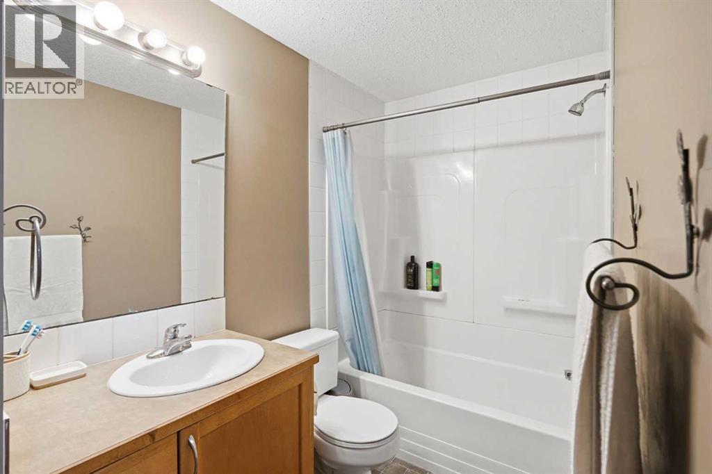 138 Midcrest Crescent SE, Calgary, Alberta  T2X 1B6 - Photo 25 - A2304491