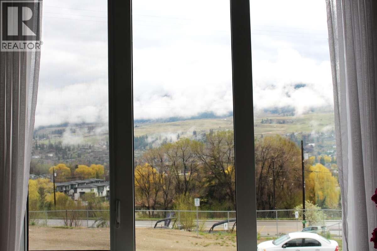 2897 Robinson Road, Lake Country, British Columbia  V4V 1H8 - Photo 2 - 10384875