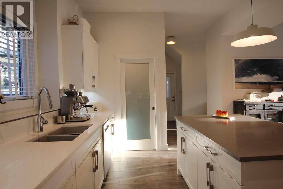 2897 Robinson Road, Lake Country, British Columbia  V4V 1H8 - Photo 15 - 10384875