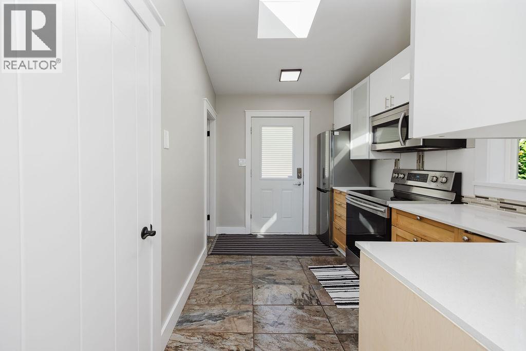 462 Central Avenue, Gibsons, British Columbia  V0N 1V1 - Photo 13 - R3115794