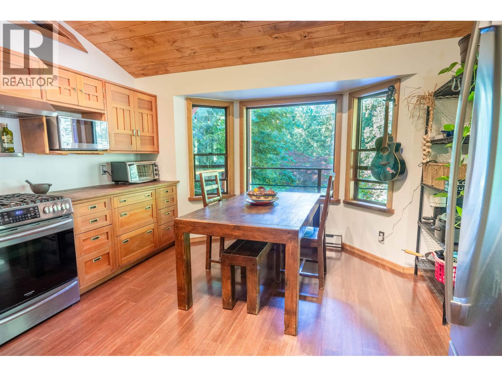 2931 Grauman Road, Roberts Creek, British Columbia  V0N 2W1 - Photo 19 - R3115796