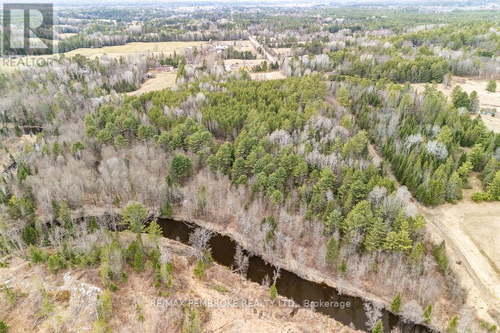 1738 B Line Road SW, Laurentian Valley, Ontario  K8A 6W8 - Photo 38 - X13044328