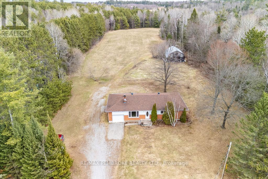1738 B Line Road SW, Laurentian Valley, Ontario  K8A 6W8 - Photo 39 - X13044328