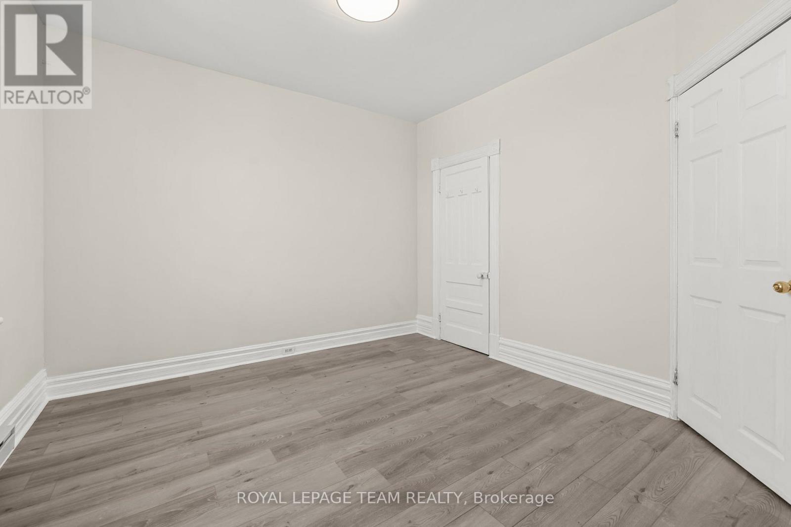 B - 824 Somerset Street W, Ottawa, Ontario  K1R 6R5 - Photo 12 - X13044356