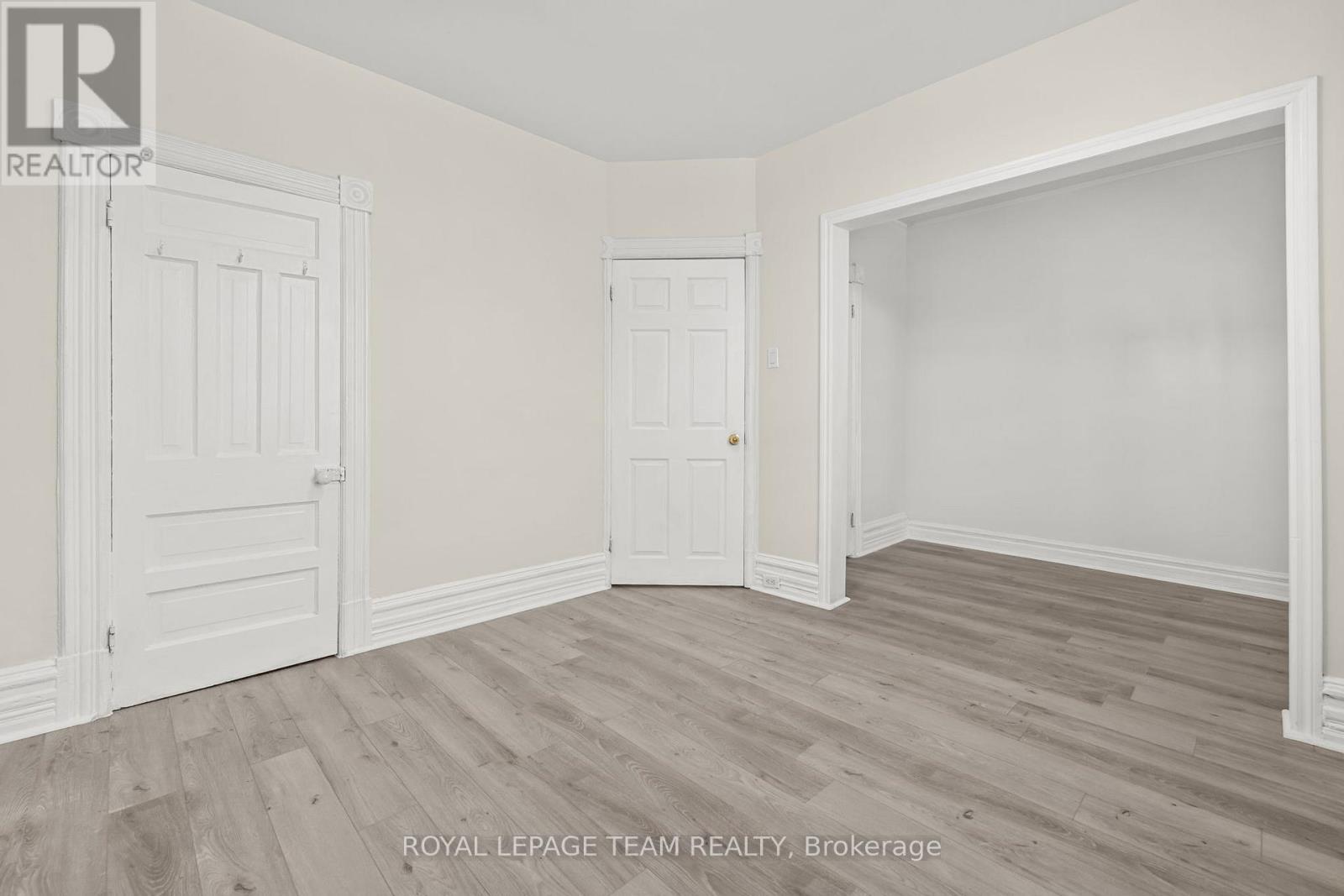 B - 824 Somerset Street W, Ottawa, Ontario  K1R 6R5 - Photo 8 - X13044356