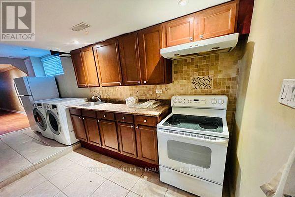 Bsmt - 136 Prohill Street, Pickering, Ontario  L1V 2G8 - Photo 6 - E13044354