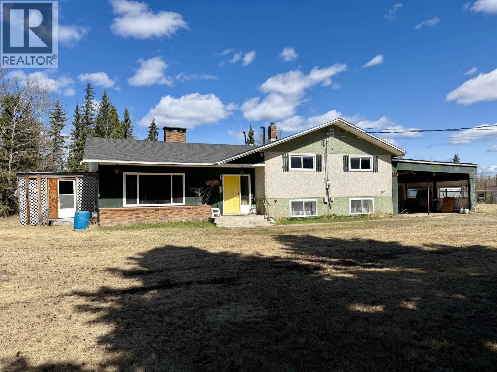 731 Nechako Avenue, Vanderhoof, British Columbia  V0J 3A1 - Photo 1 - R3115738