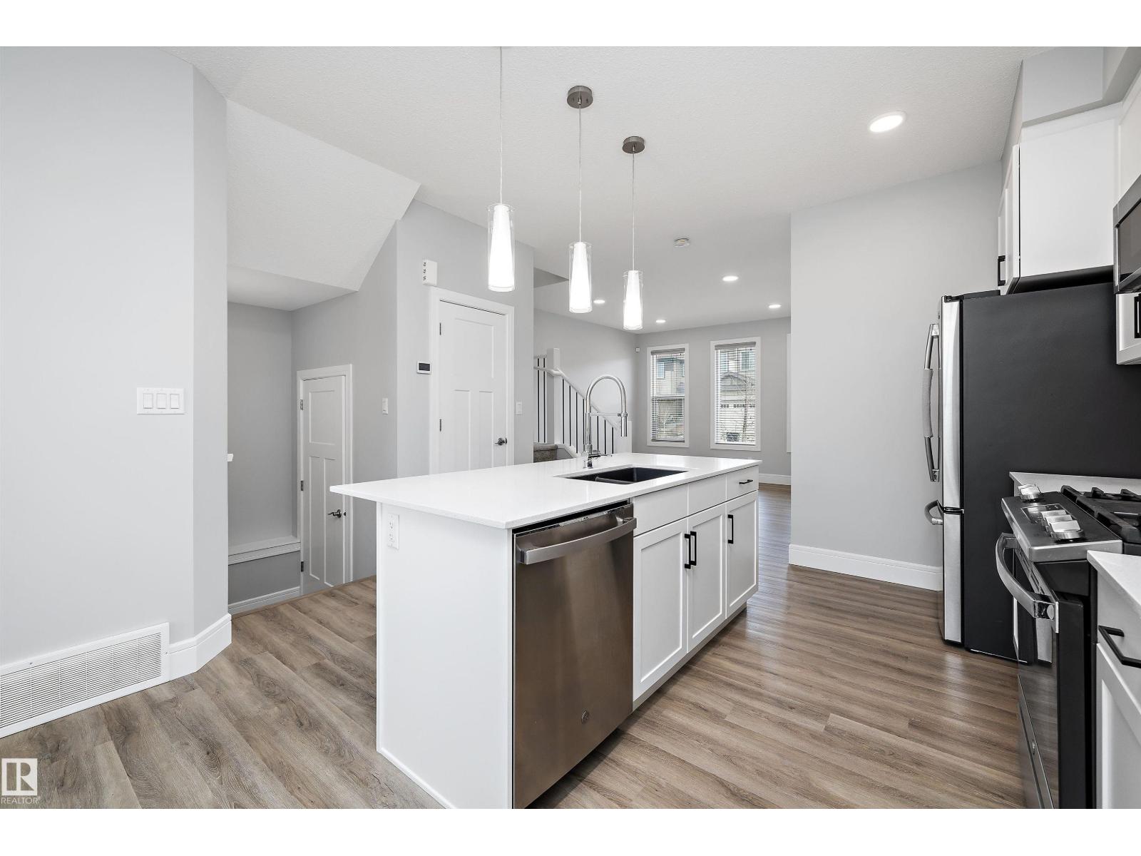 4235 Chichak Cl Sw, Edmonton, Alberta  T6W 4B3 - Photo 12 - E4484233