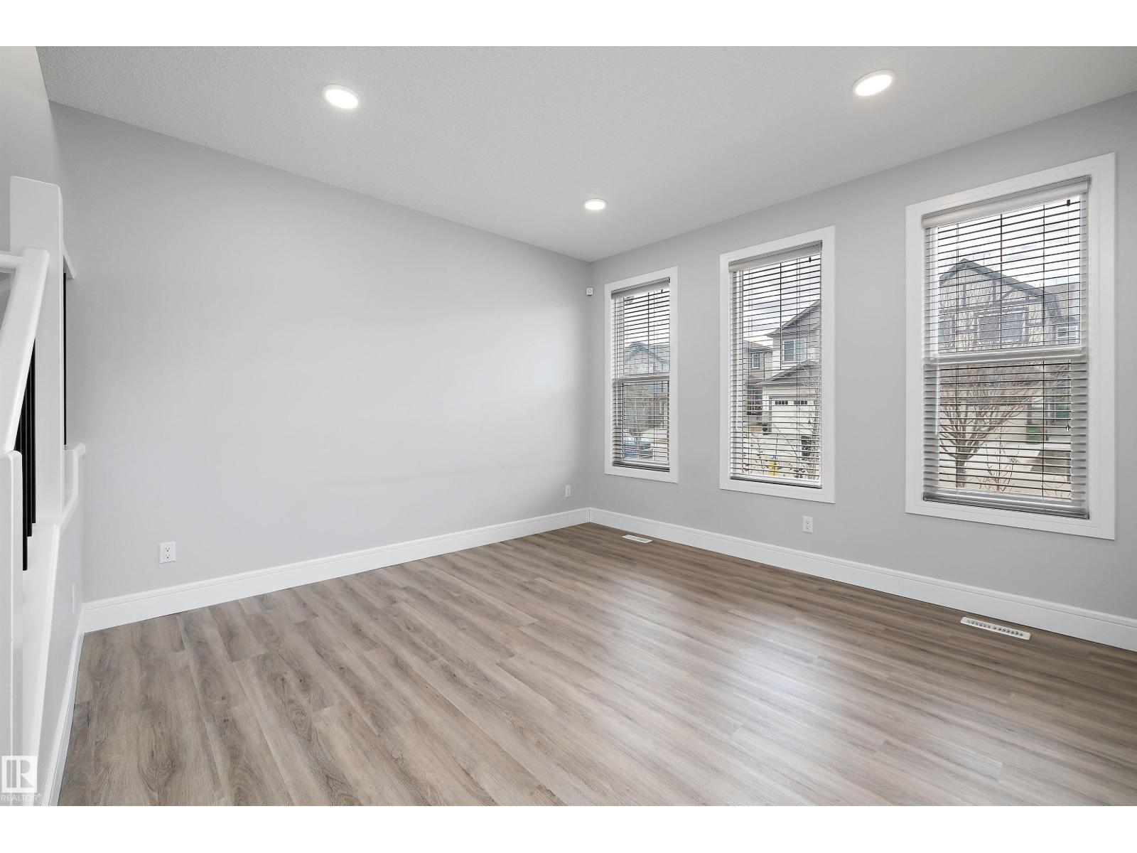 4235 Chichak Cl Sw, Edmonton, Alberta  T6W 4B3 - Photo 5 - E4484233