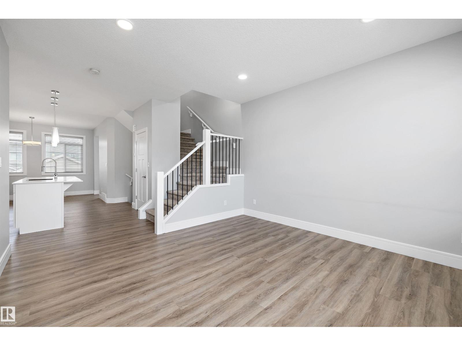 4235 Chichak Cl Sw, Edmonton, Alberta  T6W 4B3 - Photo 7 - E4484233