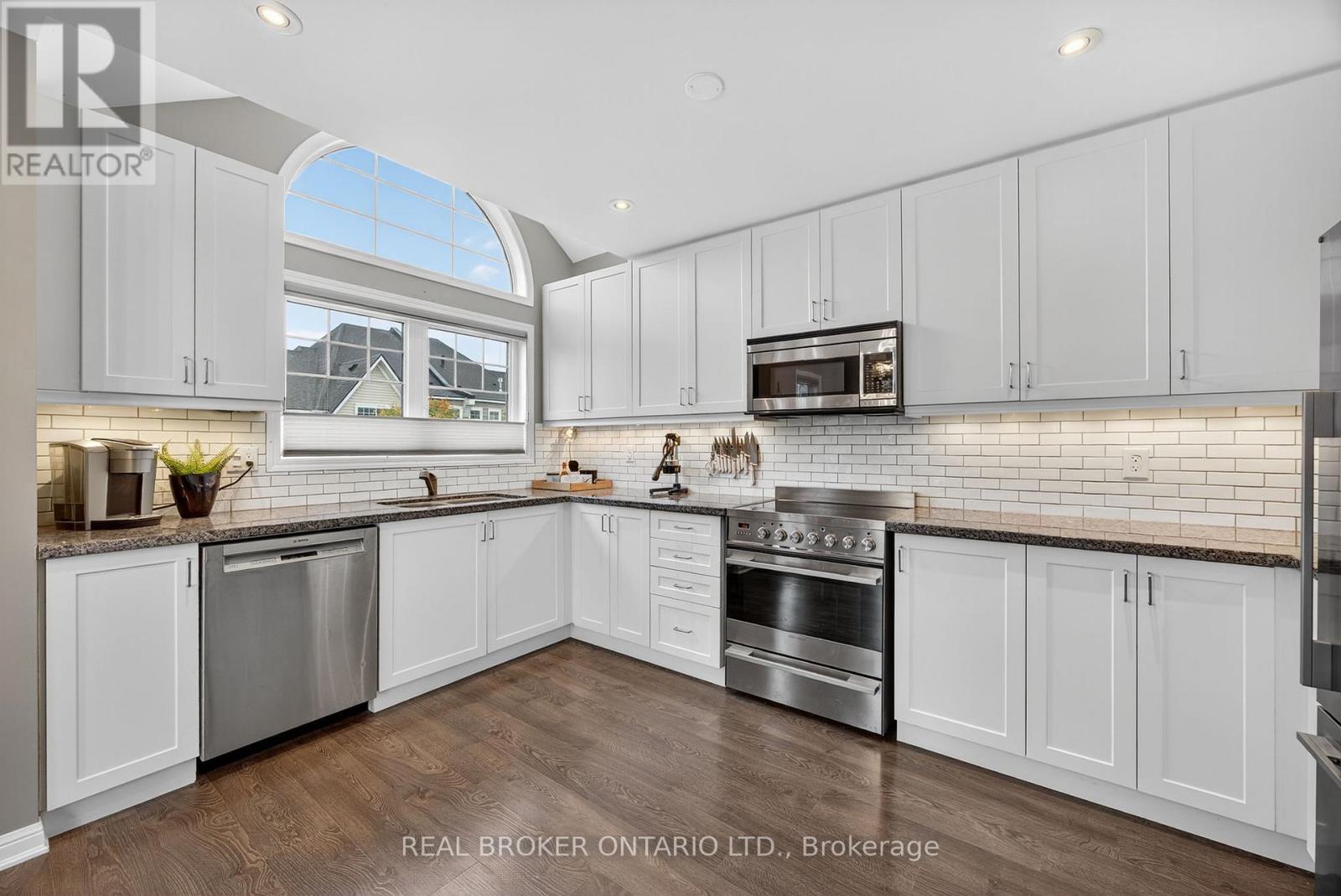 17 Mulligan Lane, Georgian Bay, Ontario  L0K 1S0 - Photo 11 - X13044382