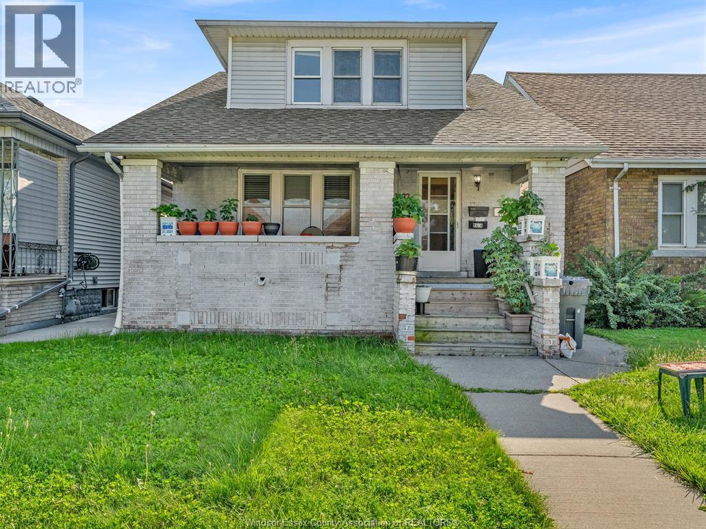 1077 Moy Avenue, Windsor, Ontario