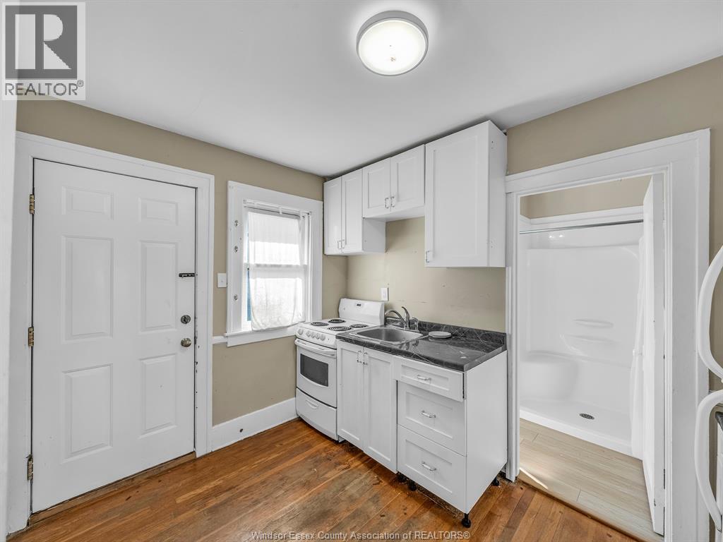 1077 Moy Avenue, Windsor, Ontario  N9A 2P2 - Photo 11 - 26009184