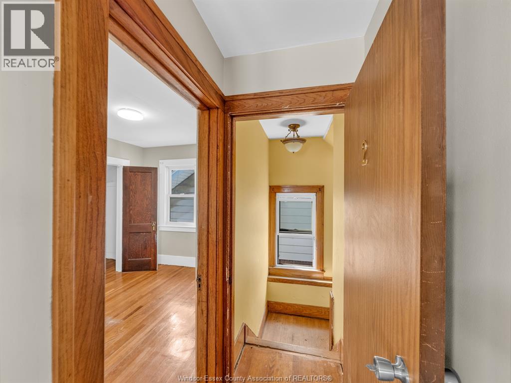 1077 Moy Avenue, Windsor, Ontario  N9A 2P2 - Photo 4 - 26009184