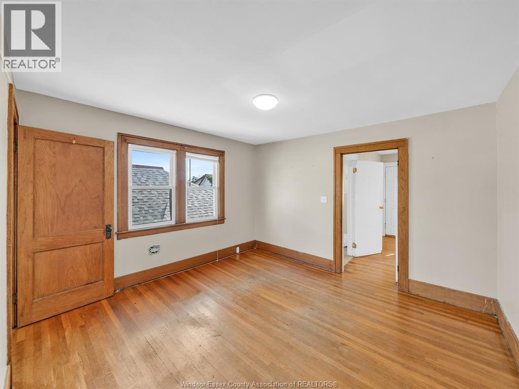 1077 Moy Avenue, Windsor, Ontario  N9A 2P2 - Photo 9 - 26009184