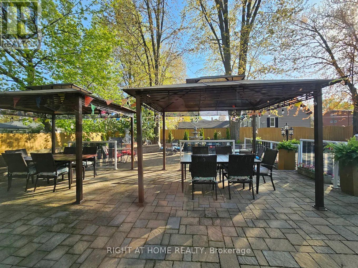 543 Speedvale Avenue E, Guelph, Ontario  N1E 1P7 - Photo 2 - X12719500