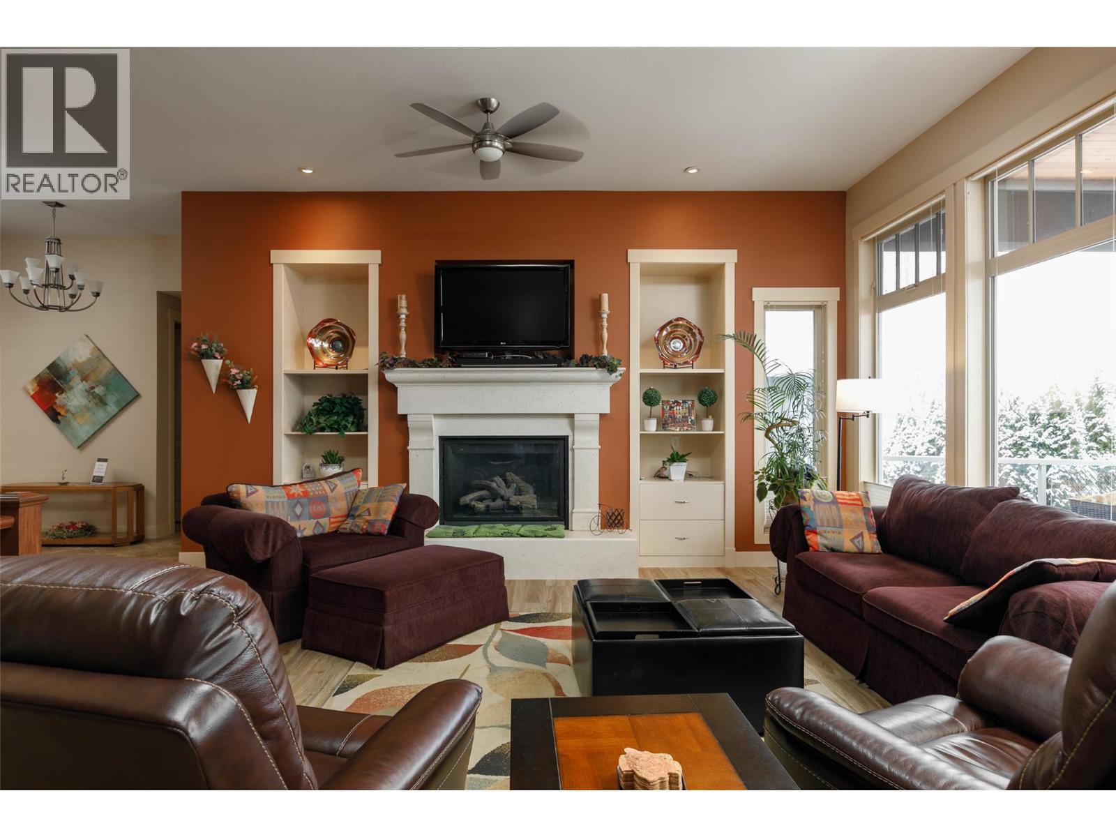 742 Crozier Avenue, Kelowna, British Columbia  V1W 5H4 - Photo 5 - 10378785