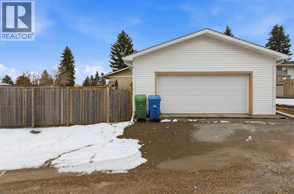 12019 Canfield Green SW, Calgary, Alberta  T2W 1V3 - Photo 40 - A2304400