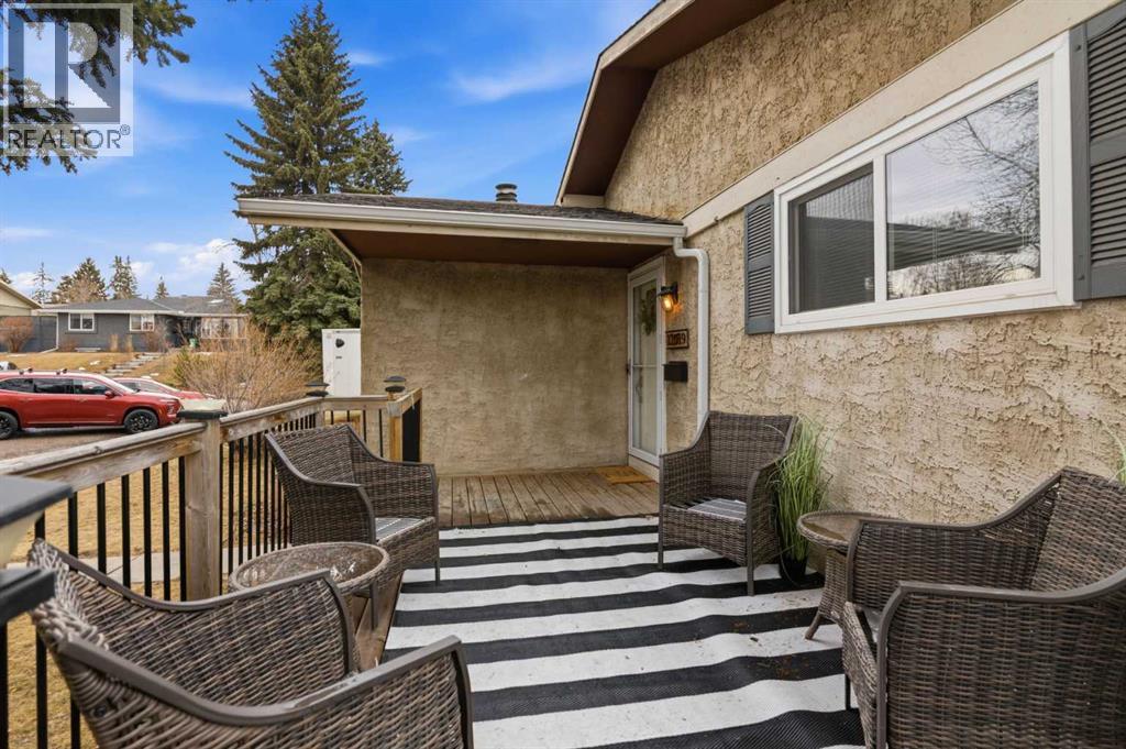 12019 Canfield Green SW, Calgary, Alberta  T2W 1V3 - Photo 7 - A2304400