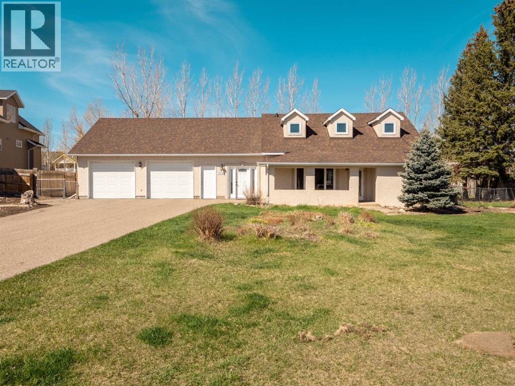 559 7a Avenue W, Cardston, Alberta  T0K 0K0 - Photo 1 - A2303957