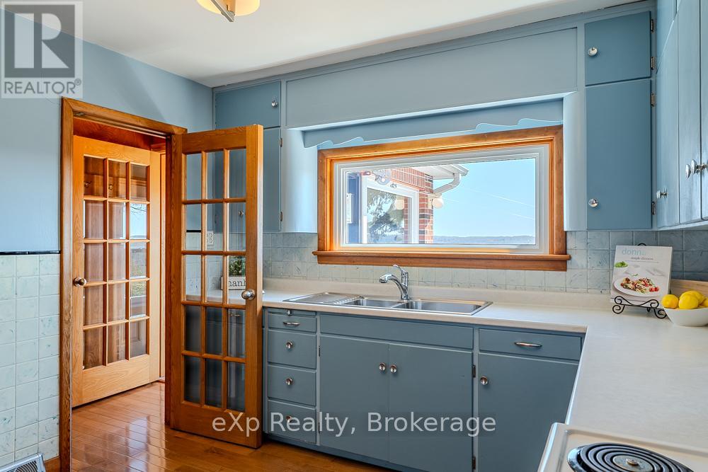 673 Gould Street, South Bruce Peninsula, Ontario  N0H 2T0 - Photo 16 - X13044432