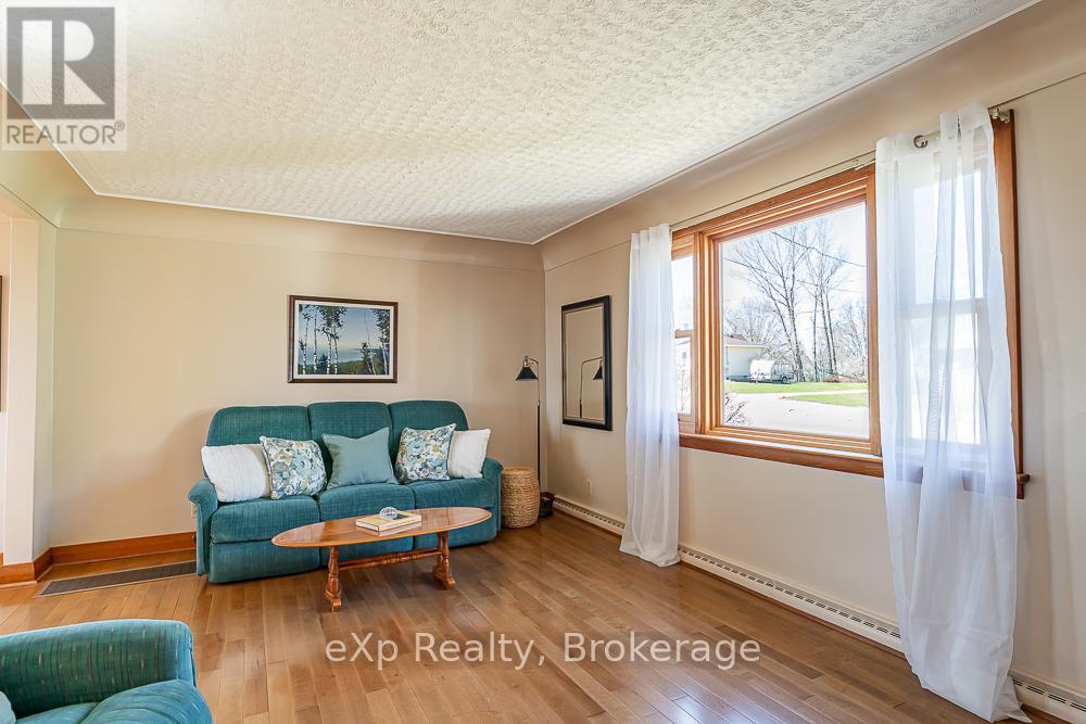 673 Gould Street, South Bruce Peninsula, Ontario  N0H 2T0 - Photo 9 - X13044432