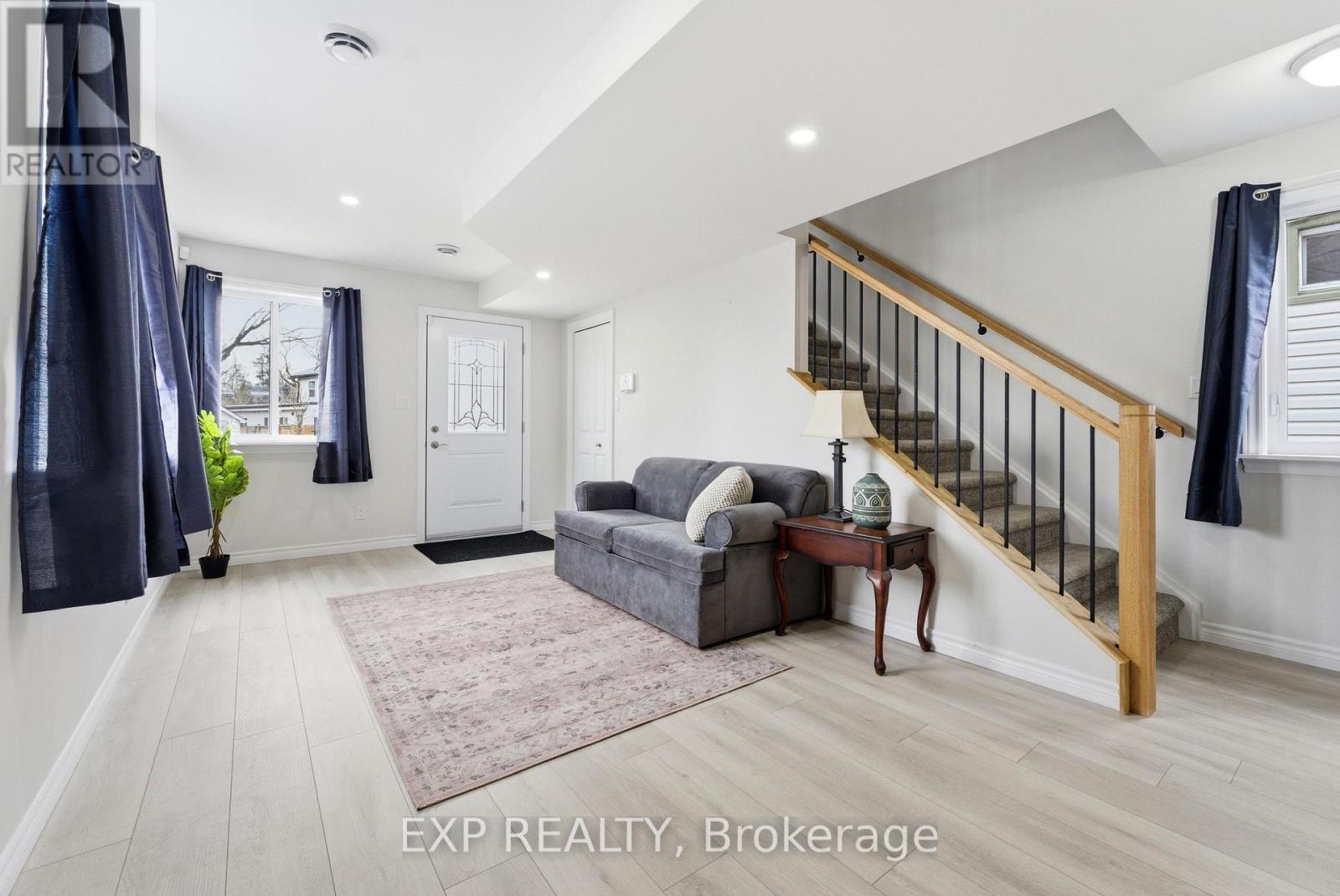 68 Moira Street E, Belleville, Ontario  K8P 2S2 - Photo 4 - X13044472