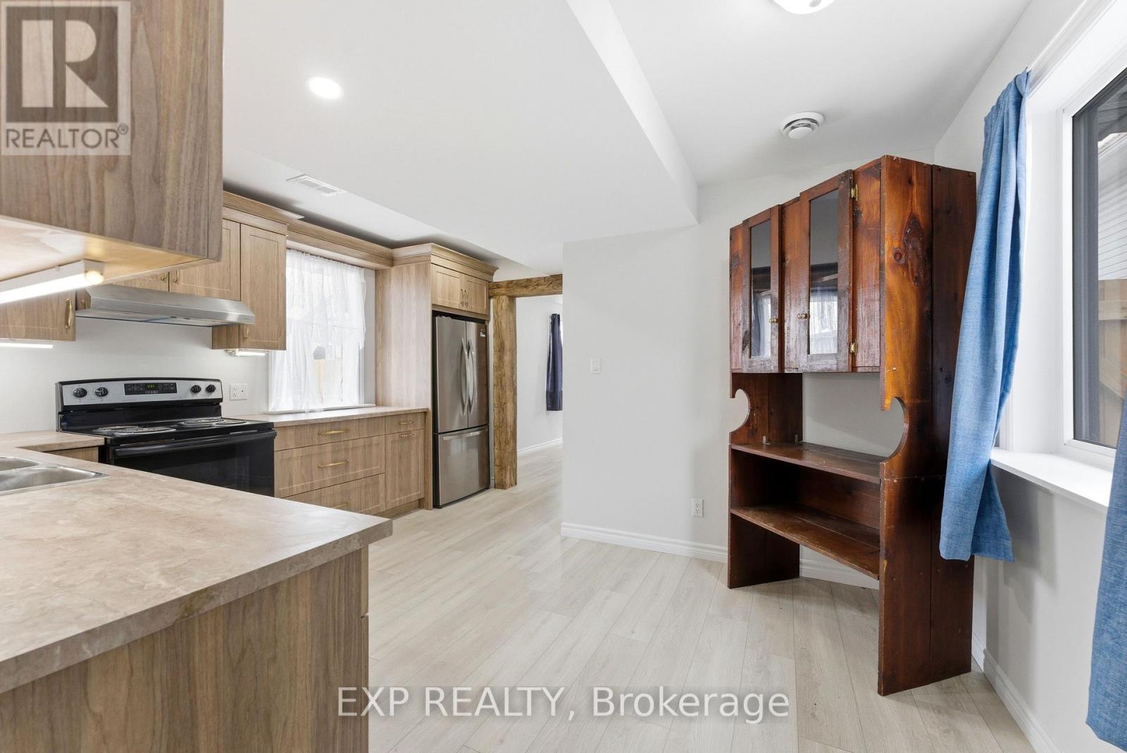 68 Moira Street E, Belleville, Ontario  K8P 2S2 - Photo 8 - X13044472