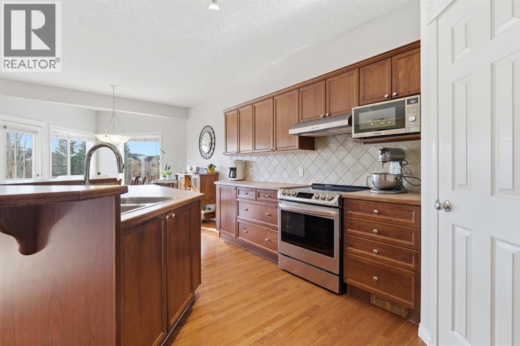 12 Crystal Shores Place, Okotoks, Alberta  T1S 2G3 - Photo 13 - A2302441