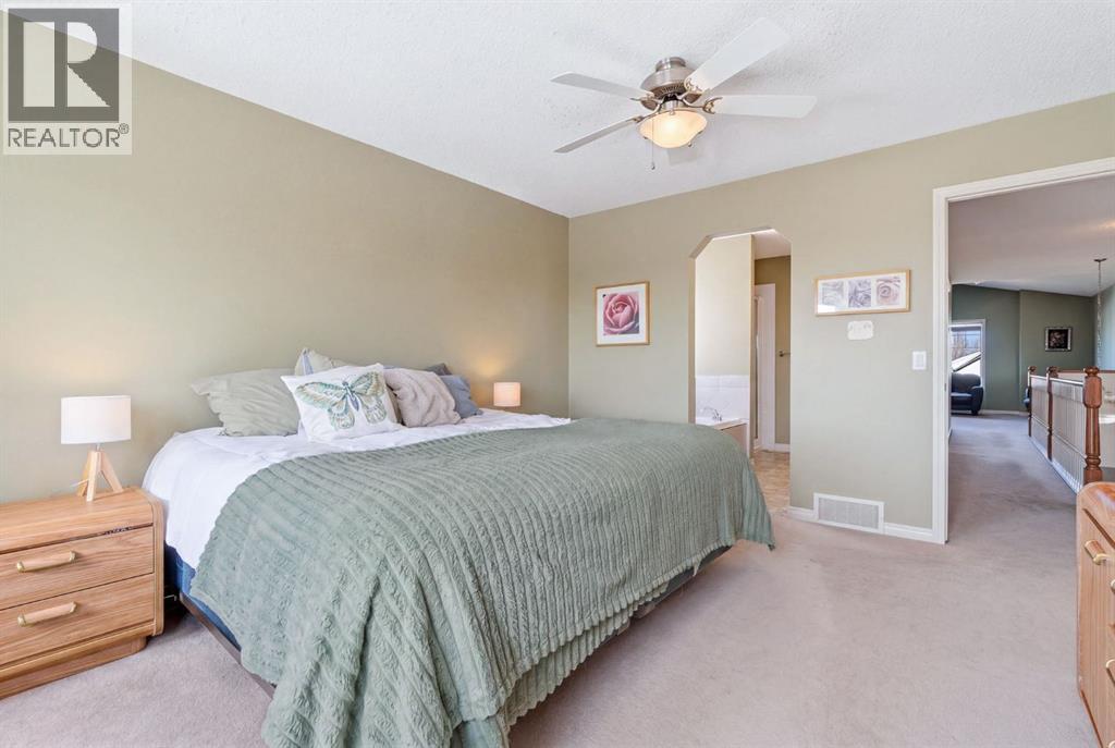 12 Crystal Shores Place, Okotoks, Alberta  T1S 2G3 - Photo 24 - A2302441