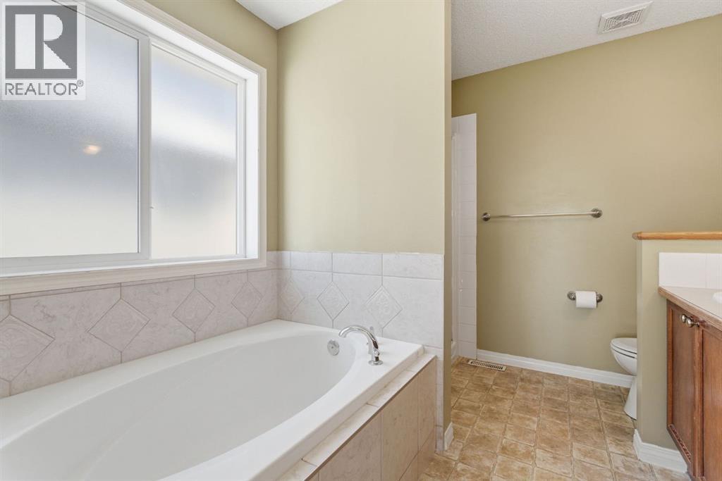 12 Crystal Shores Place, Okotoks, Alberta  T1S 2G3 - Photo 26 - A2302441