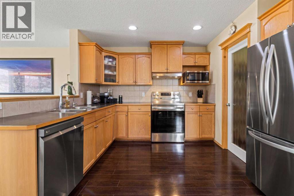 10 Taralea Bay Ne, Calgary, Alberta  T3J 5H1 - Photo 8 - A2303343