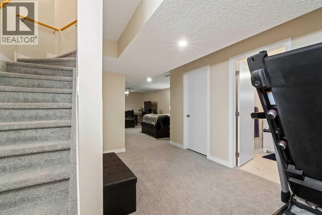 10 Taralea Bay Ne, Calgary, Alberta  T3J 5H1 - Photo 24 - A2303343