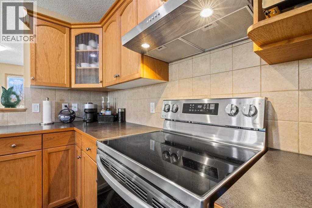 10 Taralea Bay Ne, Calgary, Alberta  T3J 5H1 - Photo 9 - A2303343