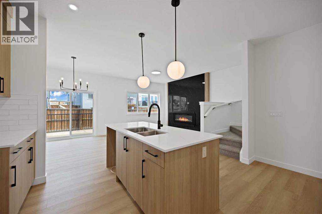 82 Heritage Circle, Cochrane, Alberta  T4C 3G9 - Photo 8 - A2304448