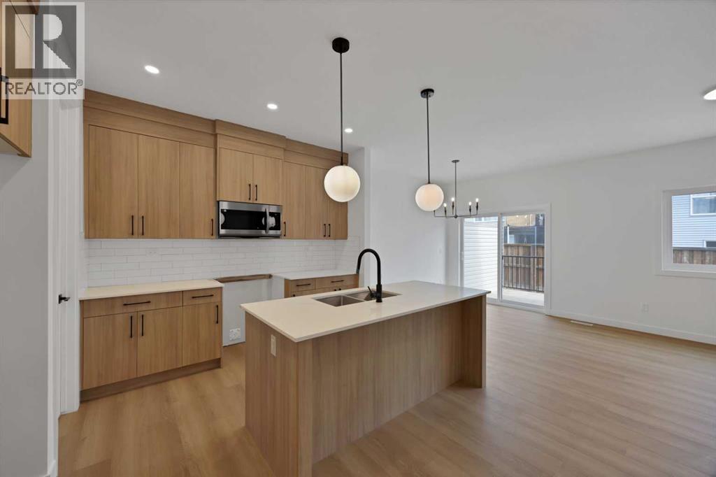 82 Heritage Circle, Cochrane, Alberta  T4C 3G9 - Photo 10 - A2304448