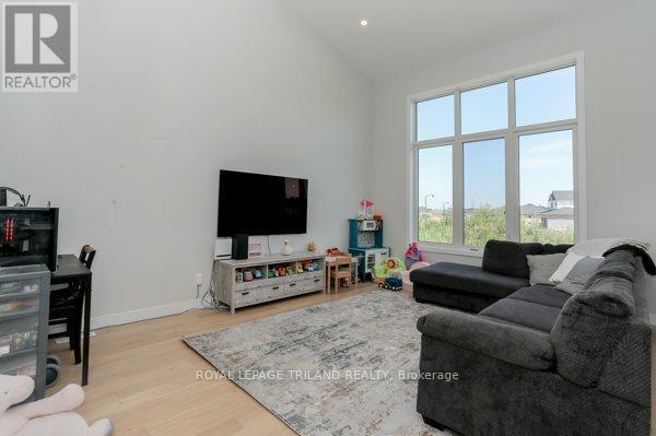 17 Evylean Court, St. Thomas, Ontario  N5R 0P6 - Photo 10 - X13044434