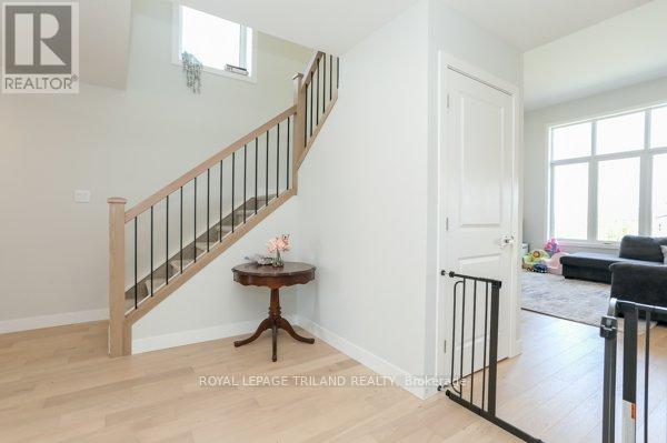 17 Evylean Court, St. Thomas, Ontario  N5R 0P6 - Photo 4 - X13044434