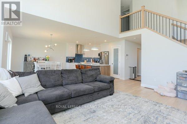 17 Evylean Court, St. Thomas, Ontario  N5R 0P6 - Photo 7 - X13044434